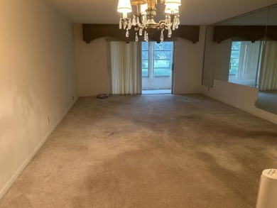 PRICE REDUCTION!!!!!!!!2 bedroom 2 bath condo with lake and golf on Colony West Country Club in Florida - for sale on GolfHomes.com, golf home, golf lot