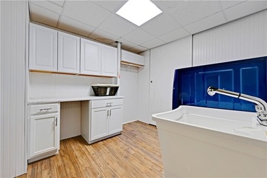 Meticulously maintained, maintenance-provided villa in the on Nicklaus Golf Club At LionsGate in Kansas - for sale on GolfHomes.com, golf home, golf lot