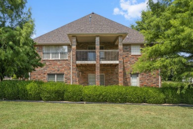 Welcome to 115 Ironwood, a beautifully maintained 5-bedroom, 3 on Island Green Golf Club in Missouri - for sale on GolfHomes.com, golf home, golf lot