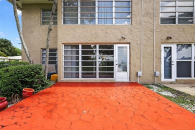 Wonderful 1st floor corner unit with parking right in front for on Villa Del Ray Golf Club in Florida - for sale on GolfHomes.com, golf home, golf lot
