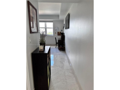 Beautiful modern and spacious Apartment in the heart of Aventura on Turnberry Isle Resort and Club in Florida - for sale on GolfHomes.com, golf home, golf lot