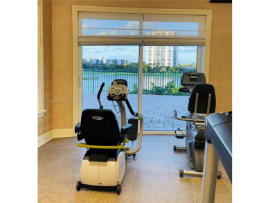 Beautiful modern and spacious Apartment in the heart of Aventura on Turnberry Isle Resort and Club in Florida - for sale on GolfHomes.com, golf home, golf lot