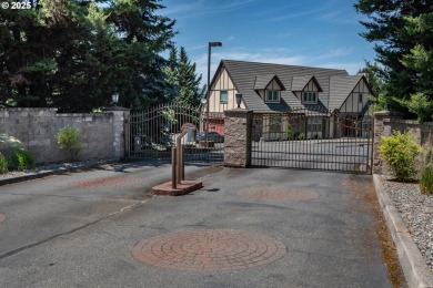 Stunning home nestled on a beautifully landscaped almost on Roseburg Country Club in Oregon - for sale on GolfHomes.com, golf home, golf lot