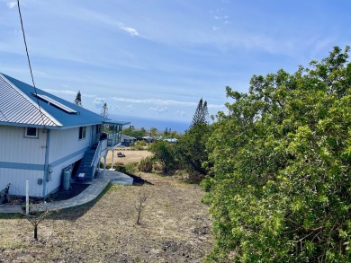 Premier Buildable Lot in Discovery Harbour 180 degrees Ocean on Discovery Harbour Golf Course in Hawaii - for sale on GolfHomes.com, golf home, golf lot