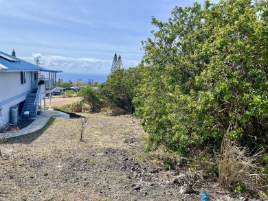 Premier Buildable Lot in Discovery Harbour 180 degrees Ocean on Discovery Harbour Golf Course in Hawaii - for sale on GolfHomes.com, golf home, golf lot