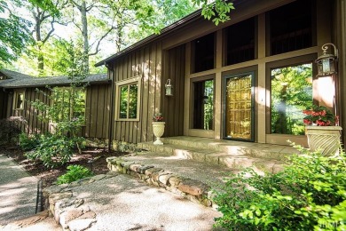 Welcome to 106 Hendron Hills, a beautifully maintained home on Vincennes Golf Club in Indiana - for sale on GolfHomes.com, golf home, golf lot