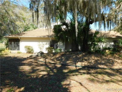 Welcome to this charming townhouse nestled on the beautiful on Point O Woods Golf Club in Florida - for sale on GolfHomes.com, golf home, golf lot