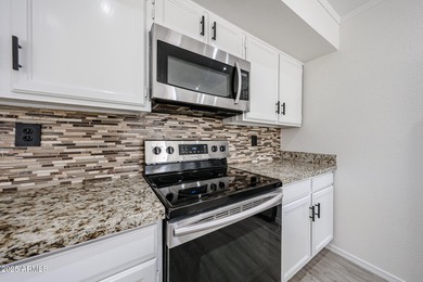 4 bedrooms, 2.5 bathrooms and 2.5 car garage with a large on Arrowhead Country Club in Arizona - for sale on GolfHomes.com, golf home, golf lot