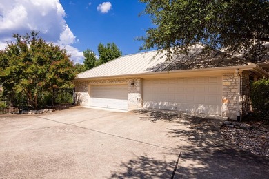 TEXAS HILL COUNTRY - Kerrville, Texas - Exceptional one-level on Riverhill Country Club in Texas - for sale on GolfHomes.com, golf home, golf lot