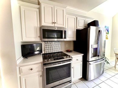 Embrace a carefree lifestyle in Reflections at Houndslake! This on Houndslake Country Club in South Carolina - for sale on GolfHomes.com, golf home, golf lot