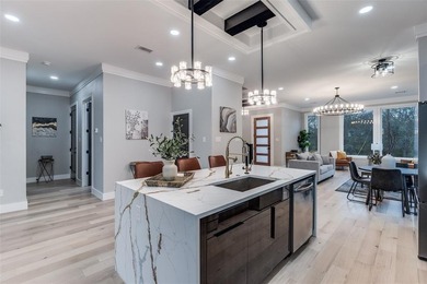 Luxury Living on the 18th Hole at White Bluff Resort

 on White Bluff Resort - New Course in Texas - for sale on GolfHomes.com, golf home, golf lot