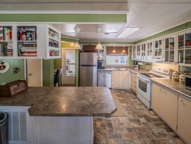 Welcome to this spacious, 2 bedroom, 2 bathroom home with loads on Plantation Golf Club in Florida - for sale on GolfHomes.com, golf home, golf lot