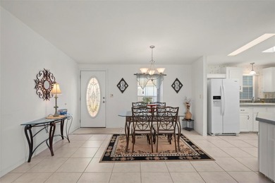 Beautifully maintained and fully furnished 2-bedroom, 2-bath on Kings Gate Golf Club in Florida - for sale on GolfHomes.com, golf home, golf lot