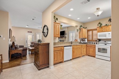 This 2 bedroom/2bath Comanche Trace Garden/Patio home is located on The Club At Comanche Trace in Texas - for sale on GolfHomes.com, golf home, golf lot