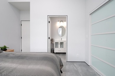 Stunning Fully Renovated 3BR + Office/4BA Pool Home in on  in Florida - for sale on GolfHomes.com, golf home, golf lot