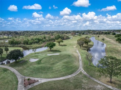This charming 1-bedroom, 1-bathroom condo offers a perfect blend on Placid Lakes Country Club in Florida - for sale on GolfHomes.com, golf home, golf lot