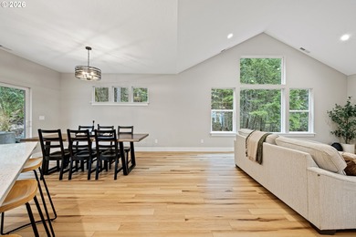 Come see this new build in a quiet Cottage Grove neighborhood on Hidden Valley Golf Course in Oregon - for sale on GolfHomes.com, golf home, golf lot