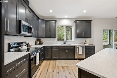 Come see this new build in a quiet Cottage Grove neighborhood on Hidden Valley Golf Course in Oregon - for sale on GolfHomes.com, golf home, golf lot