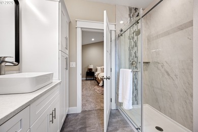 Come see this new build in a quiet Cottage Grove neighborhood on Hidden Valley Golf Course in Oregon - for sale on GolfHomes.com, golf home, golf lot