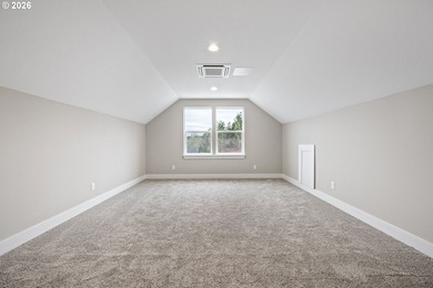 Come see this new build in a quiet Cottage Grove neighborhood on Hidden Valley Golf Course in Oregon - for sale on GolfHomes.com, golf home, golf lot