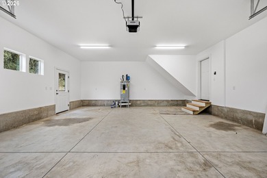 Come see this new build in a quiet Cottage Grove neighborhood on Hidden Valley Golf Course in Oregon - for sale on GolfHomes.com, golf home, golf lot