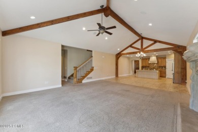 The beautiful rarely available 3 bedroom, 3.5 bath townhome is on Red Ledges Golf Club in Utah - for sale on GolfHomes.com, golf home, golf lot