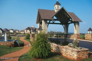 Spectacular deal on a lake area golf community homesite in on Rarity Bay Country Club - Loudon in Tennessee - for sale on GolfHomes.com, golf home, golf lot