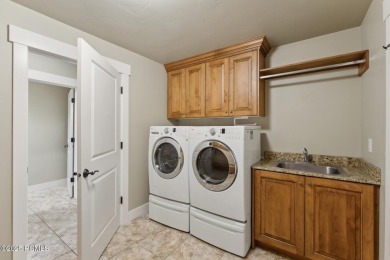 The beautiful rarely available 3 bedroom, 3.5 bath townhome is on Red Ledges Golf Club in Utah - for sale on GolfHomes.com, golf home, golf lot
