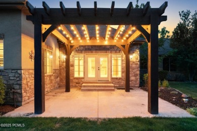 The beautiful rarely available 3 bedroom, 3.5 bath townhome is on Red Ledges Golf Club in Utah - for sale on GolfHomes.com, golf home, golf lot