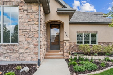 The beautiful rarely available 3 bedroom, 3.5 bath townhome is on Red Ledges Golf Club in Utah - for sale on GolfHomes.com, golf home, golf lot