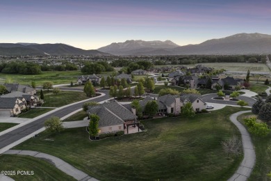 The beautiful rarely available 3 bedroom, 3.5 bath townhome is on Red Ledges Golf Club in Utah - for sale on GolfHomes.com, golf home, golf lot