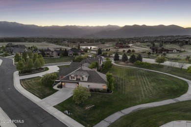 The beautiful rarely available 3 bedroom, 3.5 bath townhome is on Red Ledges Golf Club in Utah - for sale on GolfHomes.com, golf home, golf lot