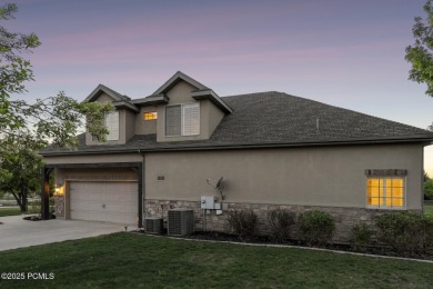 The beautiful rarely available 3 bedroom, 3.5 bath townhome is on Red Ledges Golf Club in Utah - for sale on GolfHomes.com, golf home, golf lot