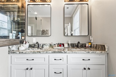 Located in the desirable Gunter's Landing golf community, this on Gunters Landing in Alabama - for sale on GolfHomes.com, golf home, golf lot