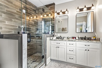 Located in the desirable Gunter's Landing golf community, this on Gunters Landing in Alabama - for sale on GolfHomes.com, golf home, golf lot