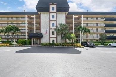 EAST BOCA GEM,  :Beautiful, renovated unit that is move-in ready on Ocean Breeze Golf and Country Club in Florida - for sale on GolfHomes.com, golf home, golf lot