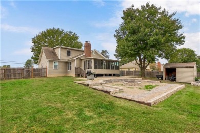 Welcome to this stunning 4-bedroom (1NC), 2.5 bath home sitting on Gardner Golf Course in Kansas - for sale on GolfHomes.com, golf home, golf lot