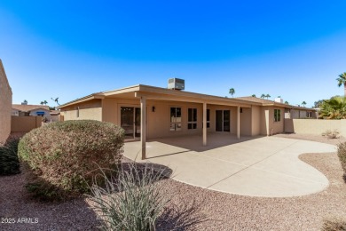 Fully remodeled alameda with beautiful upgrades in the active on Cottonwood Country Club in Arizona - for sale on GolfHomes.com, golf home, golf lot