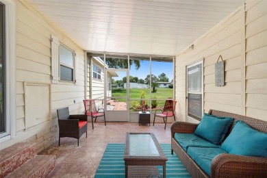 Welcome to this beautifully maintained 2-bedroom, 2-bathroom on Zellwood Station Country Club in Florida - for sale on GolfHomes.com, golf home, golf lot