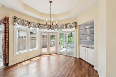 Almost 3000 square feet finished in this beautiful ranch style on Glen Oaks Country Club in Iowa - for sale on GolfHomes.com, golf home, golf lot