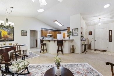 NEW LISTING! All offers due by Tuesday at 5:00 PM! This charming on Coronado Golf Course in Arkansas - for sale on GolfHomes.com, golf home, golf lot