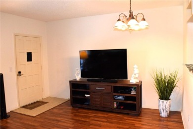 Under contract-accepting backup offers. Welcome to the active on On Top Of The World Golf Course in Florida - for sale on GolfHomes.com, golf home, golf lot