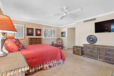 Beautifully situated in the highly desirable Oro Valley Country on Oro Valley Country Club in Arizona - for sale on GolfHomes.com, golf home, golf lot