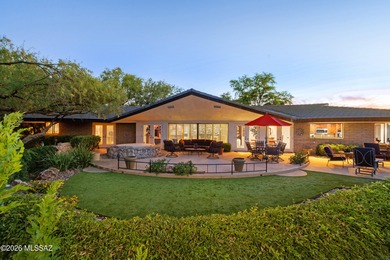 Beautifully situated in the highly desirable Oro Valley Country on Oro Valley Country Club in Arizona - for sale on GolfHomes.com, golf home, golf lot