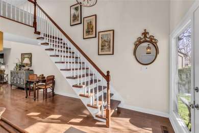 Welcome to this mint townhouse-style end unit condo in the on Glen Head Country Club in New York - for sale on GolfHomes.com, golf home, golf lot