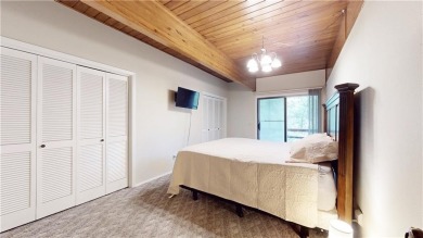 Discover the charm of Bella Vista living in this inviting on Bella Vista Country Club and Golf Course in Arkansas - for sale on GolfHomes.com, golf home, golf lot