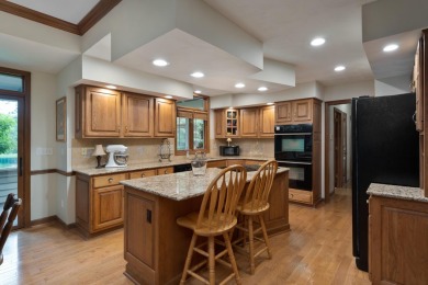 Amazing home in on Country Club At Muirfield Village in Ohio - for sale on GolfHomes.com, golf home, golf lot