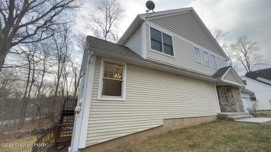 Beautifully Remodeled. Detached townhome in Aspen Commons on Country Club of the Poconos Golf Course in Pennsylvania - for sale on GolfHomes.com, golf home, golf lot