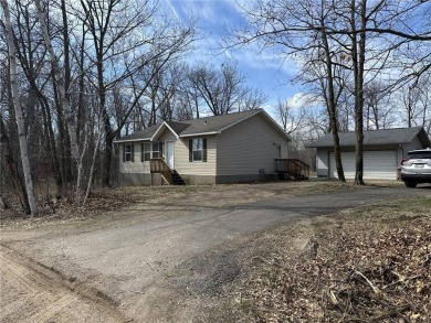 Immaculate 2 bed, 2 bath 1102 Sf, 2012 built home on .45 acres on Hardwoods Golf Club At Mille Lacs in Minnesota - for sale on GolfHomes.com, golf home, golf lot