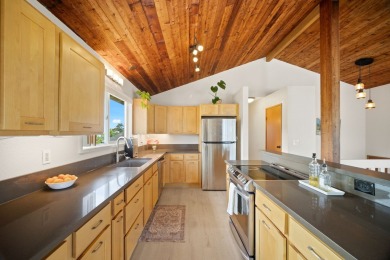 Seller offering a $25,000 credit towards closing costs - a great on Kukuiolono Golf Club in Hawaii - for sale on GolfHomes.com, golf home, golf lot